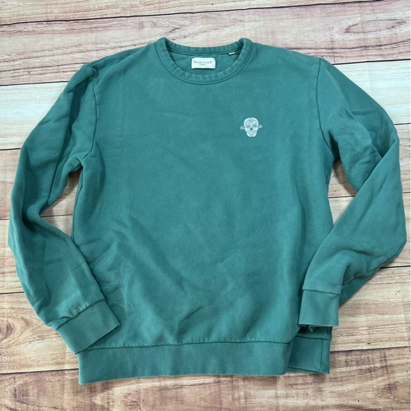 Suspicious Antwerp Sweatshirt Green Crewneck Skull Spell Out Women’s Medium - Picture 2 of 10